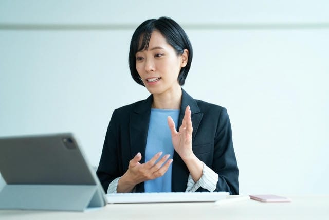 インタラクティブホワイトボードが変える未来の会議革命と生産性向上の秘密